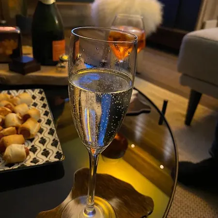 Apartamento A Place 2 Be, Centre *