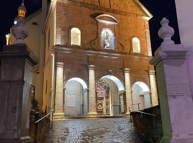 A Place 2 Be, Centre * Megève