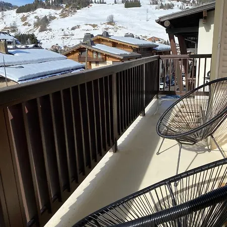 A Place 2 Be, Centre Megève