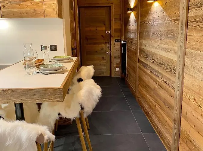 A Place 2 Be, Centre Lägenhet Megève