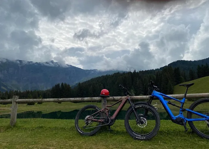 A Place 2 Be, Centre